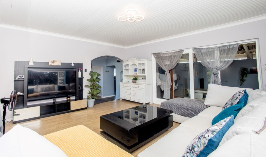 To Let 3 Bedroom Property for Rent in Blue Bend Eastern Cape